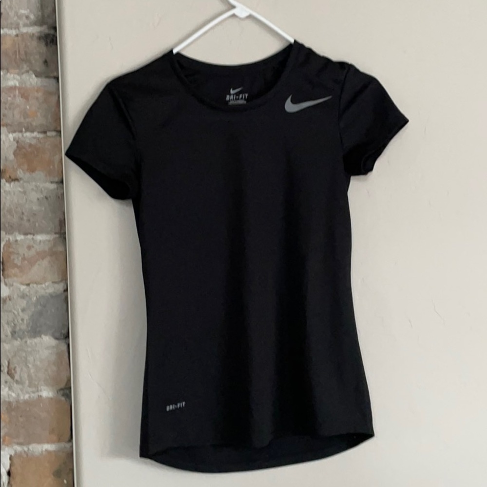 Nike workout top